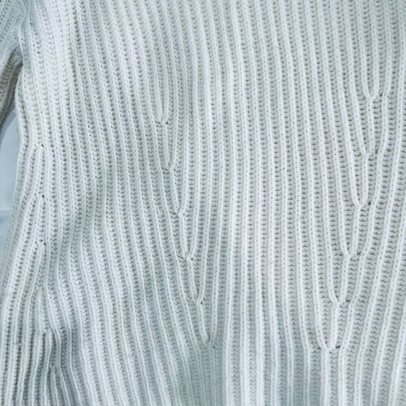 H&M Ivory/Cream Knit Pullover Sweater 3/4 Length Sleeves Loose Chunky Sweater - Picture 5 of 9